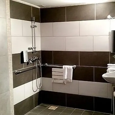Logis La Grande Bastide Hotel 3*