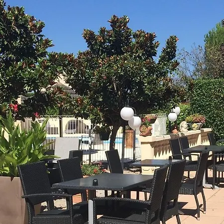 Logis La Grande Bastide 3* Oraison