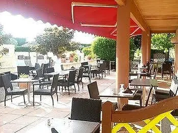 Hotel Logis La Grande Bastide Oraison
